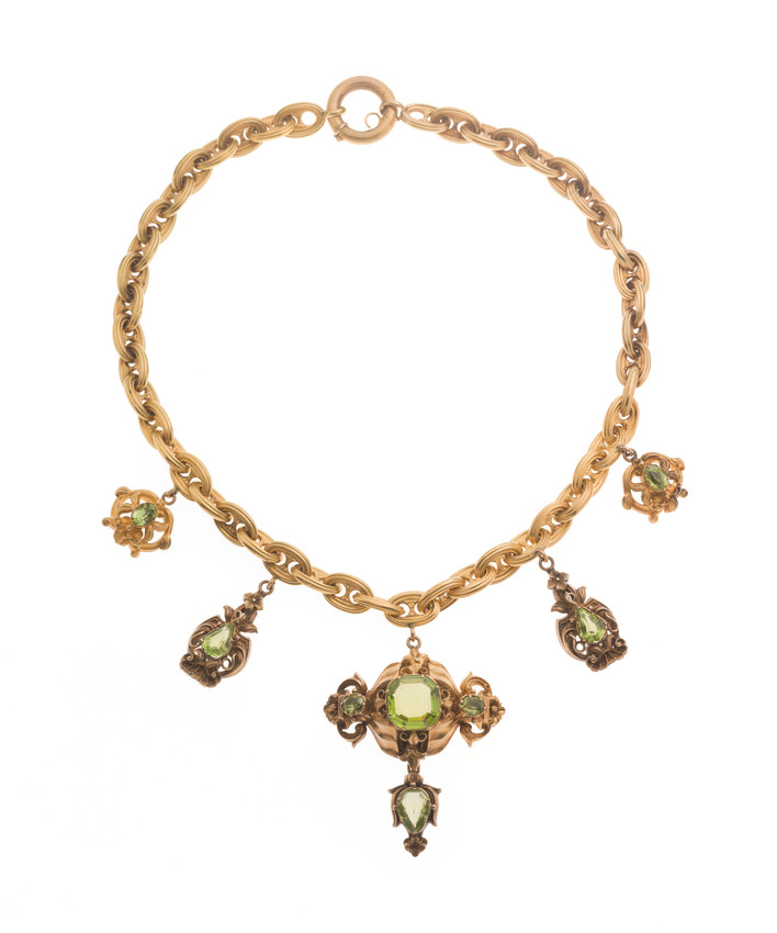 Necklace | Historic New England